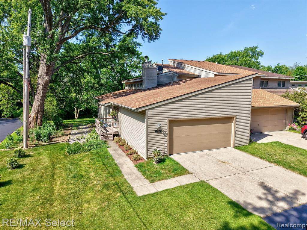 6605 Flushing Road - Photo 1