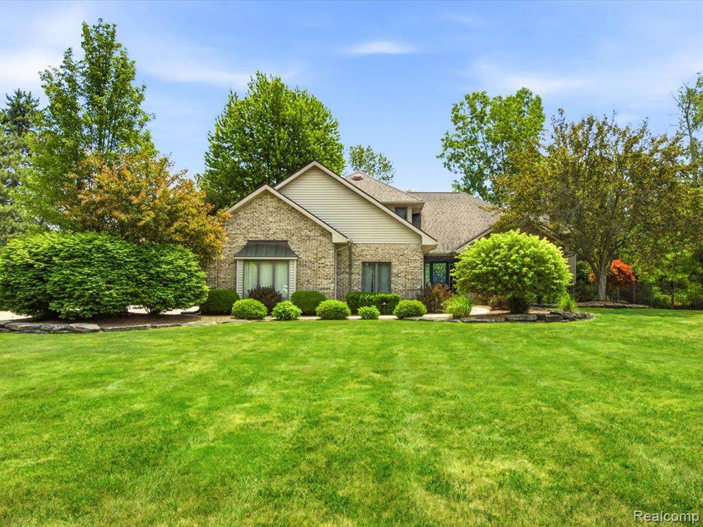 2837 Shorewood Boulevard - Photo 1