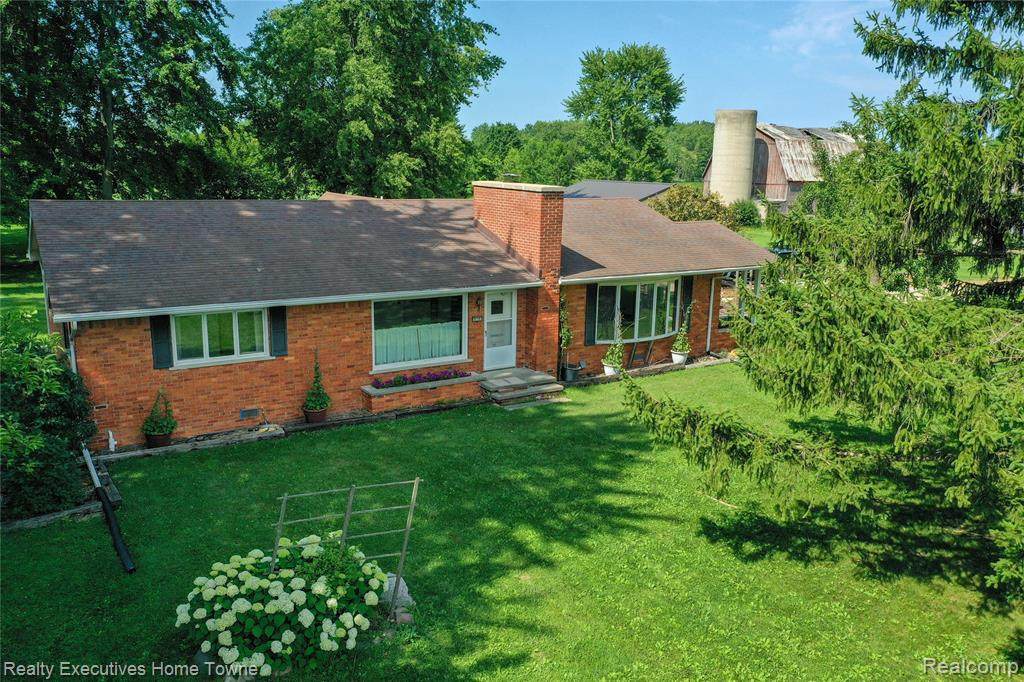 8728 Rynn Road - Photo 1