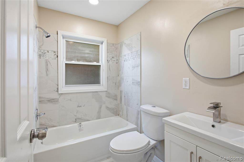 https://bt-photos.global.ssl.fastly.net/michigan/orig_boomver_1_662421356-2.jpg