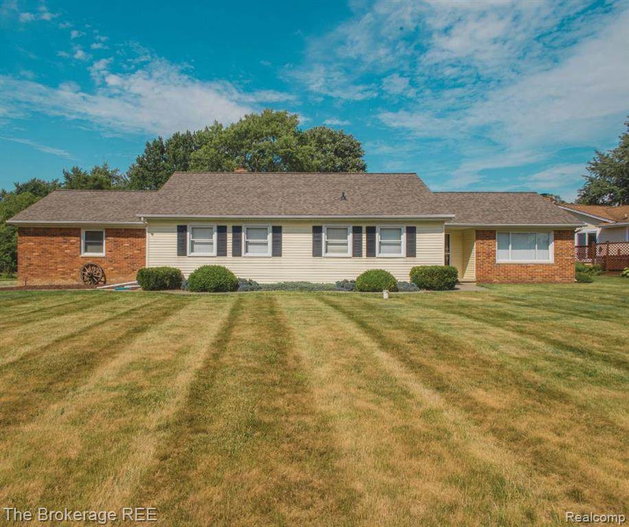 1382 Peachwood Drive - Photo 1
