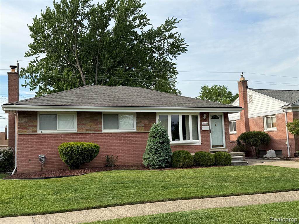 32466 Avondale Street - Photo 1