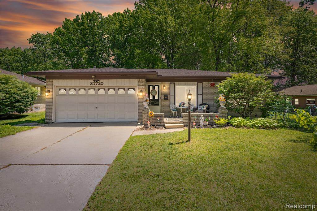 31720 Kelly Road - Photo 1