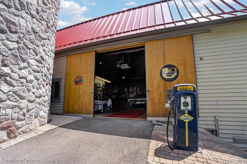 https://bt-photos.global.ssl.fastly.net/michigan/orig_boomver_1_662467207-2.jpg