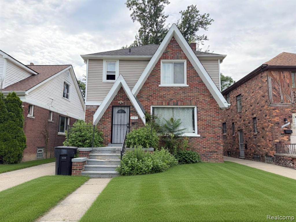 9161 Lakepointe Street - Photo 1