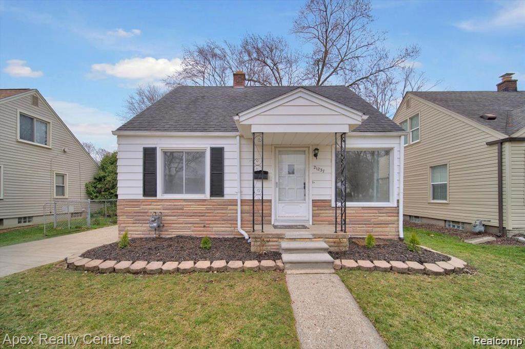 21237 Carlysle Street - Photo 1