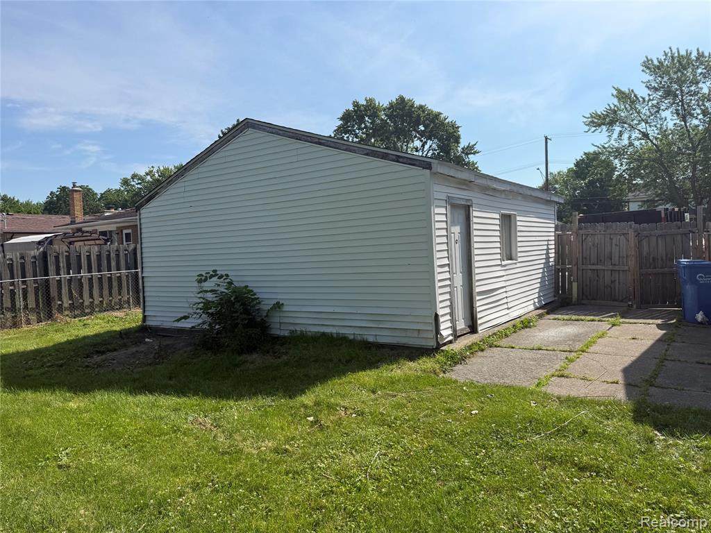 https://bt-photos.global.ssl.fastly.net/michigan/orig_boomver_1_662590523-2.jpg
