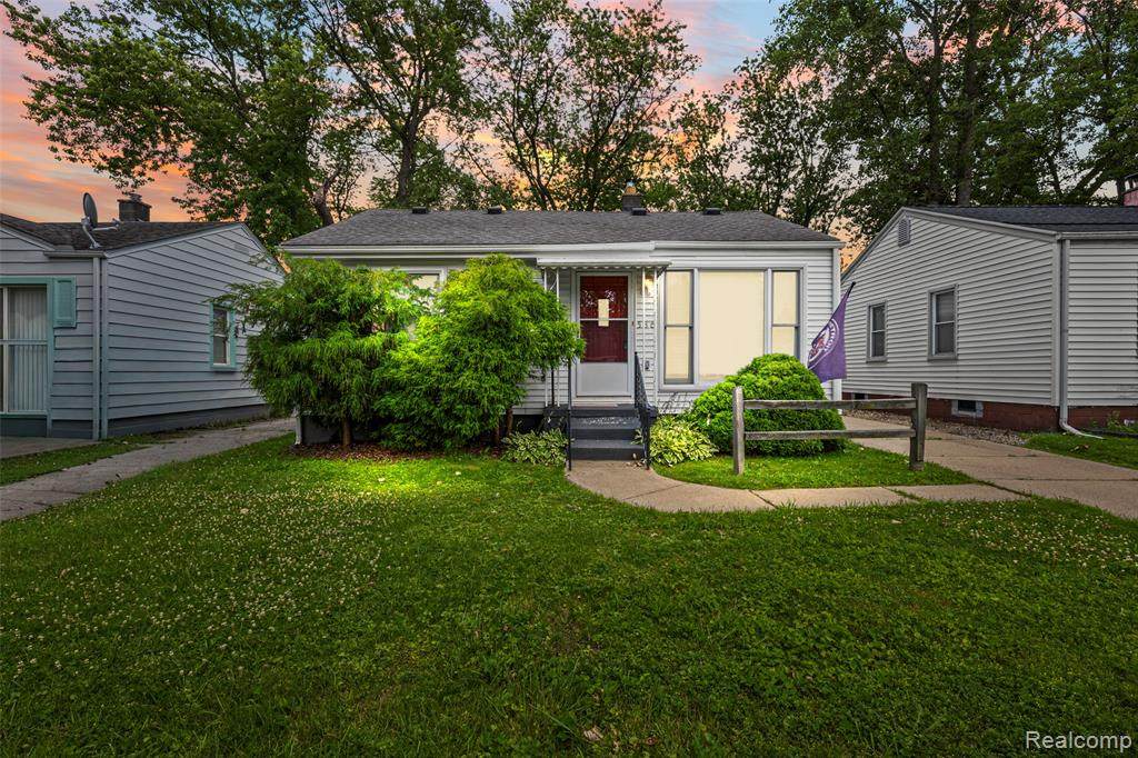 536 Barrett Avenue - Photo 1
