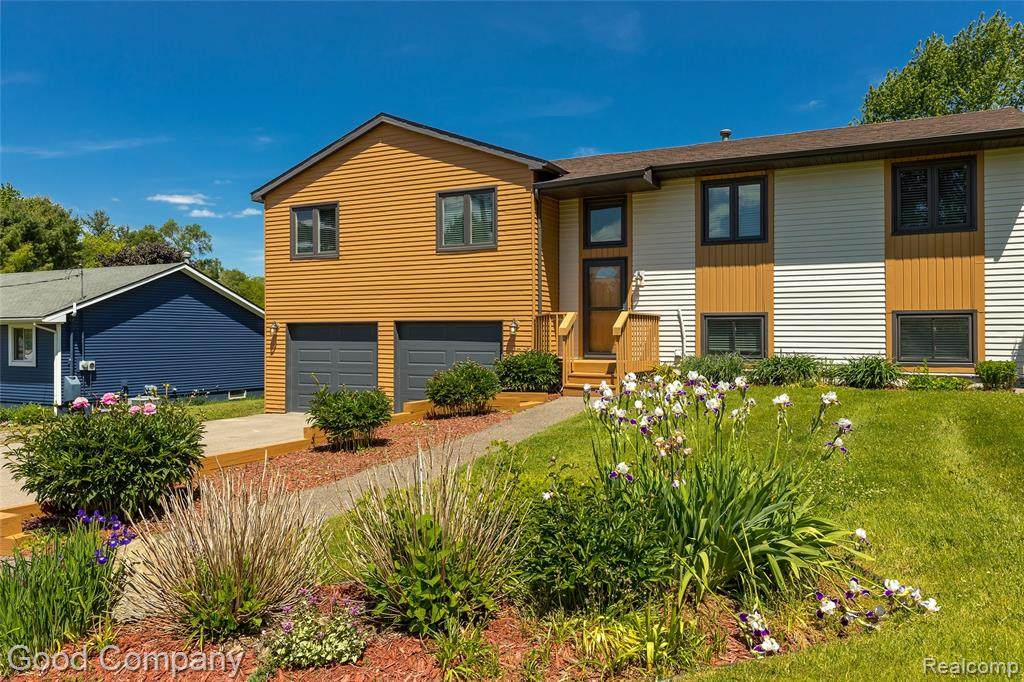 5410 Edgar Road - Photo 1