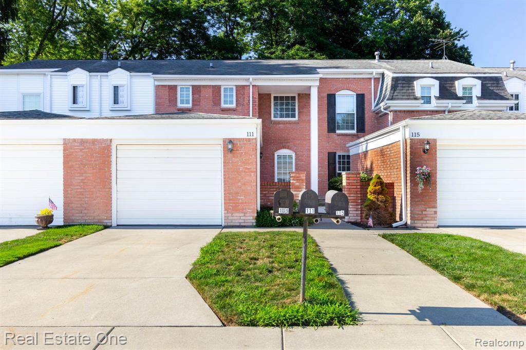 111 Manor Way - Photo 1