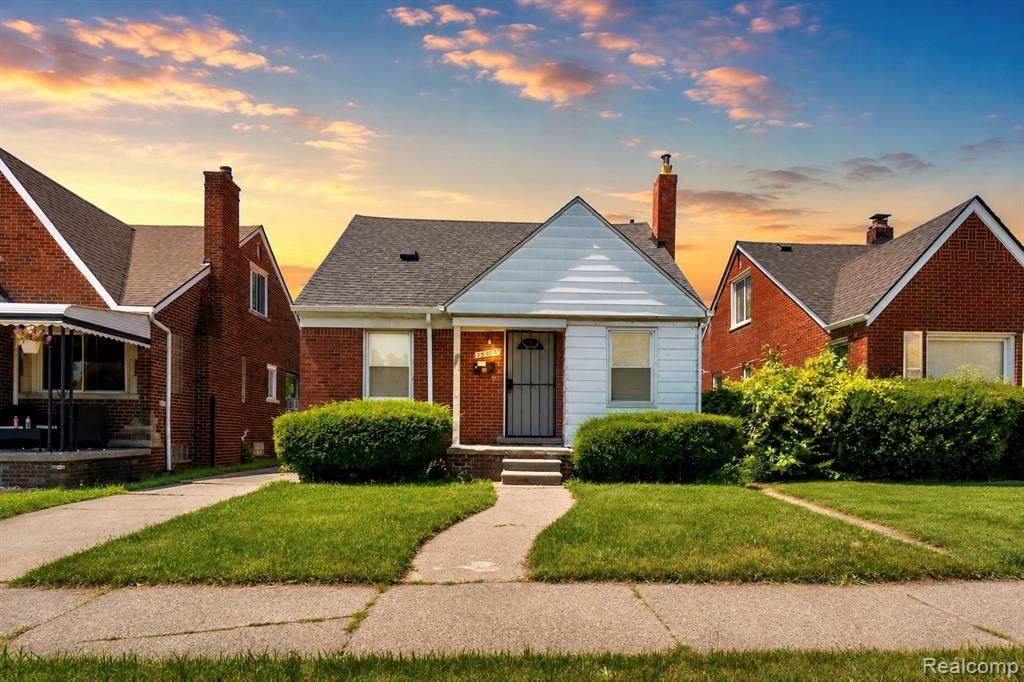 19409 Fairport Street - Photo 1