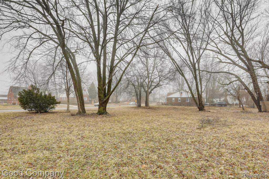 5577 Woodhall Street - Photo 1