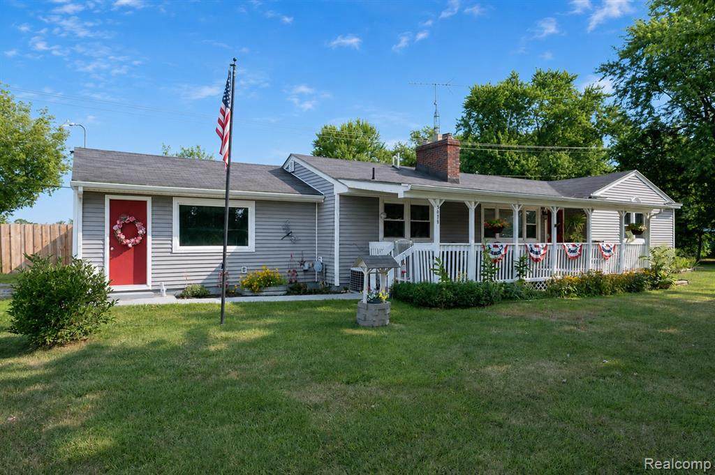 5088 Grand Blanc Road - Photo 1