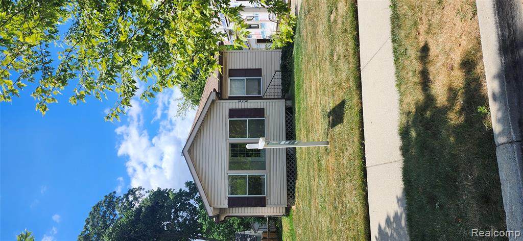 415 Gainsborough Avenue - Photo 1