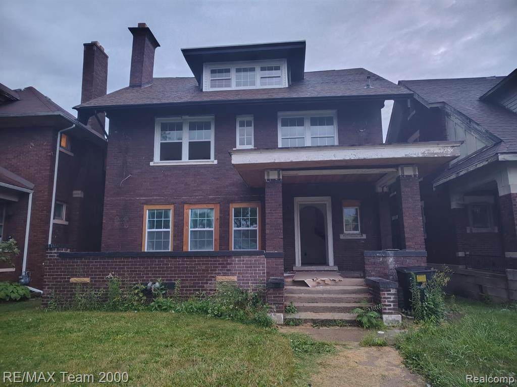 7439 Dexter Avenue - Photo 1