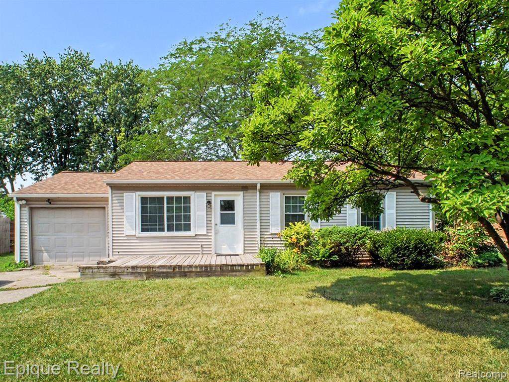2789 Wellesley Drive - Photo 1