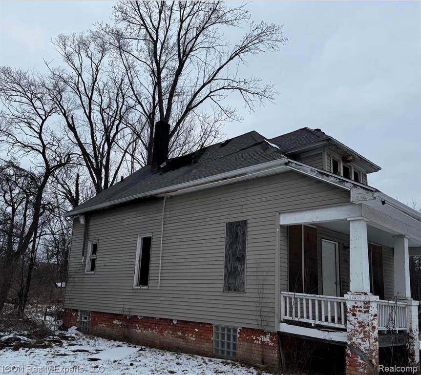 164 Grove Street - Photo 1