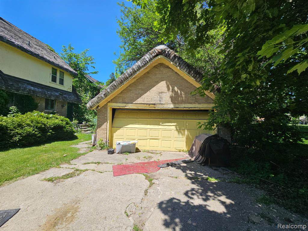 https://bt-photos.global.ssl.fastly.net/michigan/orig_boomver_1_667105953-2.jpg