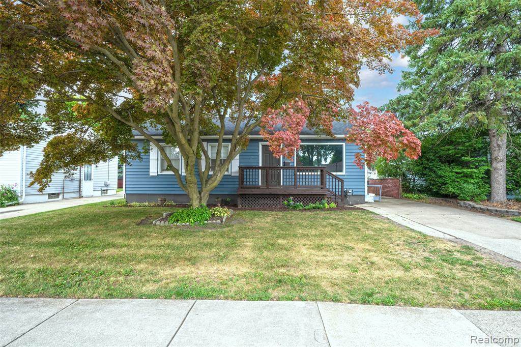 1017 Amelia Avenue - Photo 1