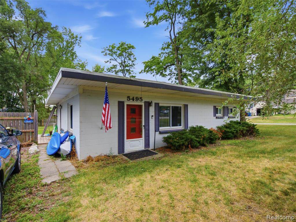 5495 Savoy Drive - Photo 1