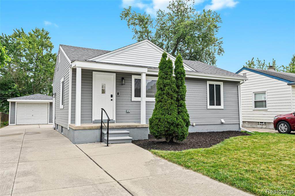 28459 Rosslyn Avenue - Photo 1