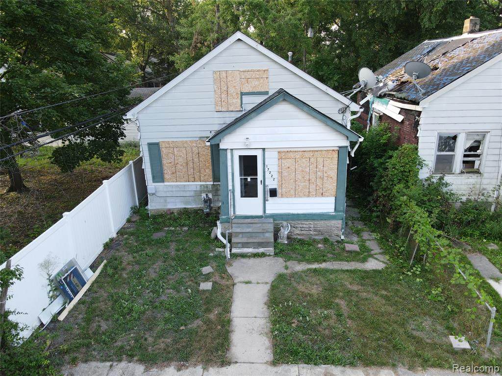17222 Detroit Street - Photo 1
