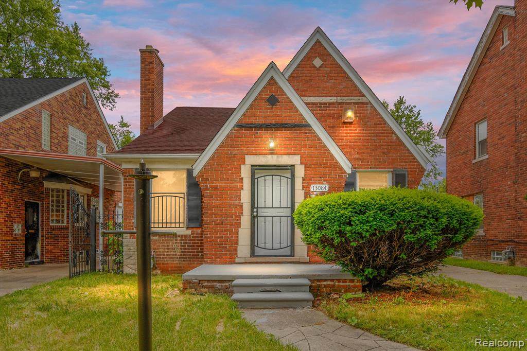 13084 Corbett Street - Photo 1