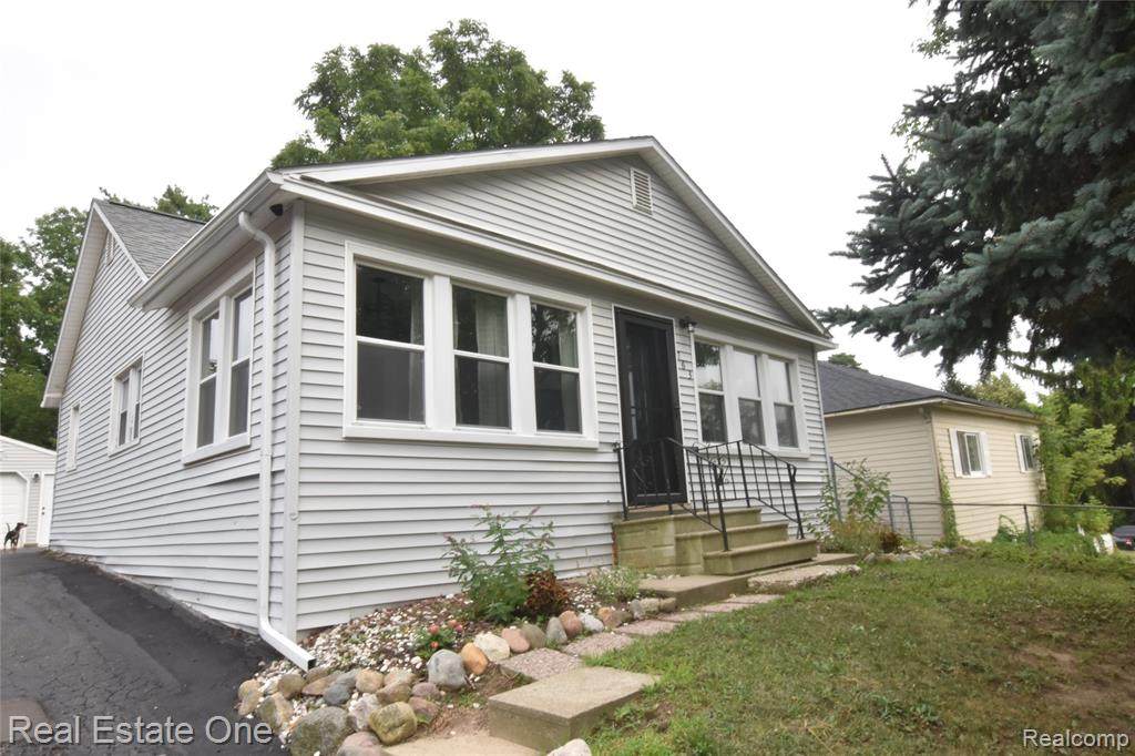 763 Winding Drive - Photo 1