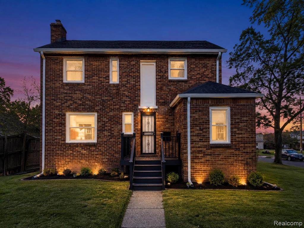 14205 Strathmoor Street - Photo 1