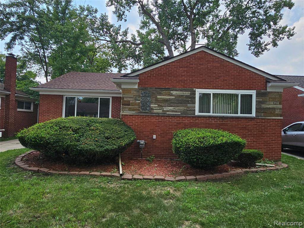 23091 Sussex Street - Photo 1