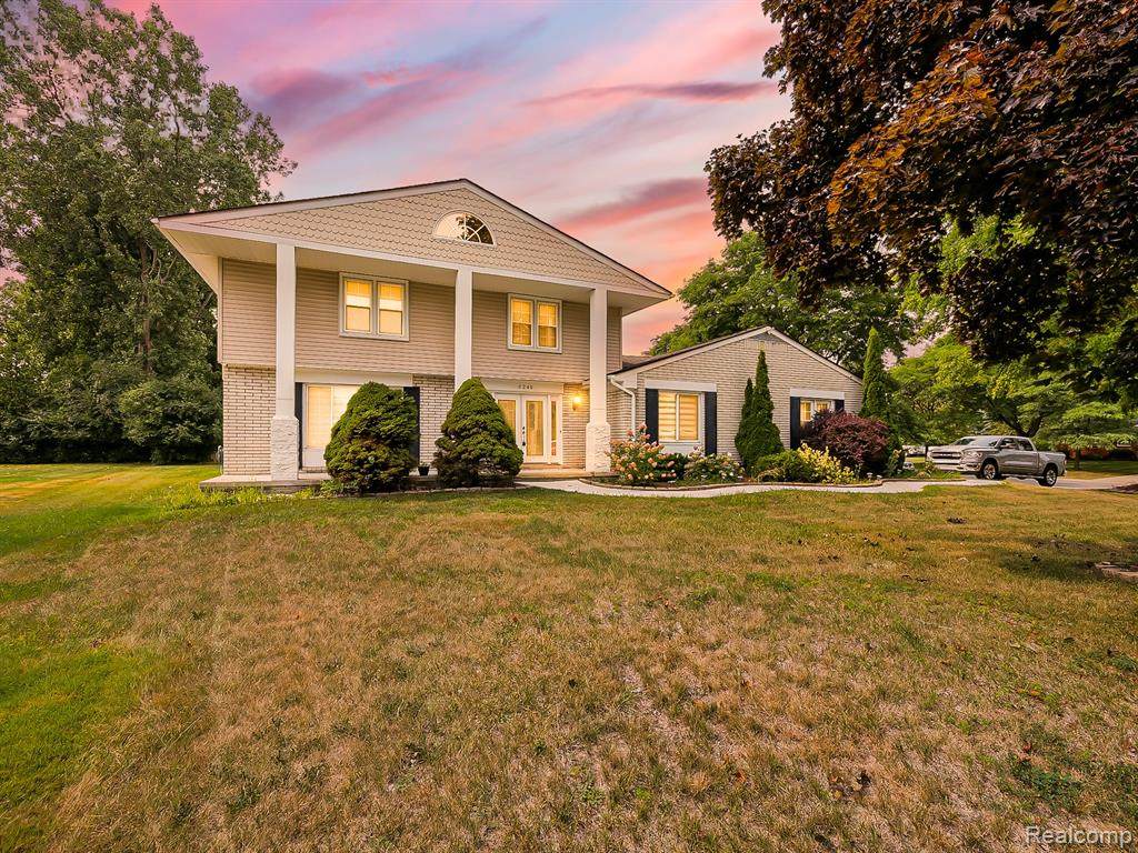 6240 Wynford Drive - Photo 1