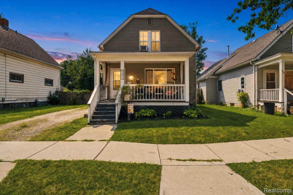 801 16th Street - Photo 1