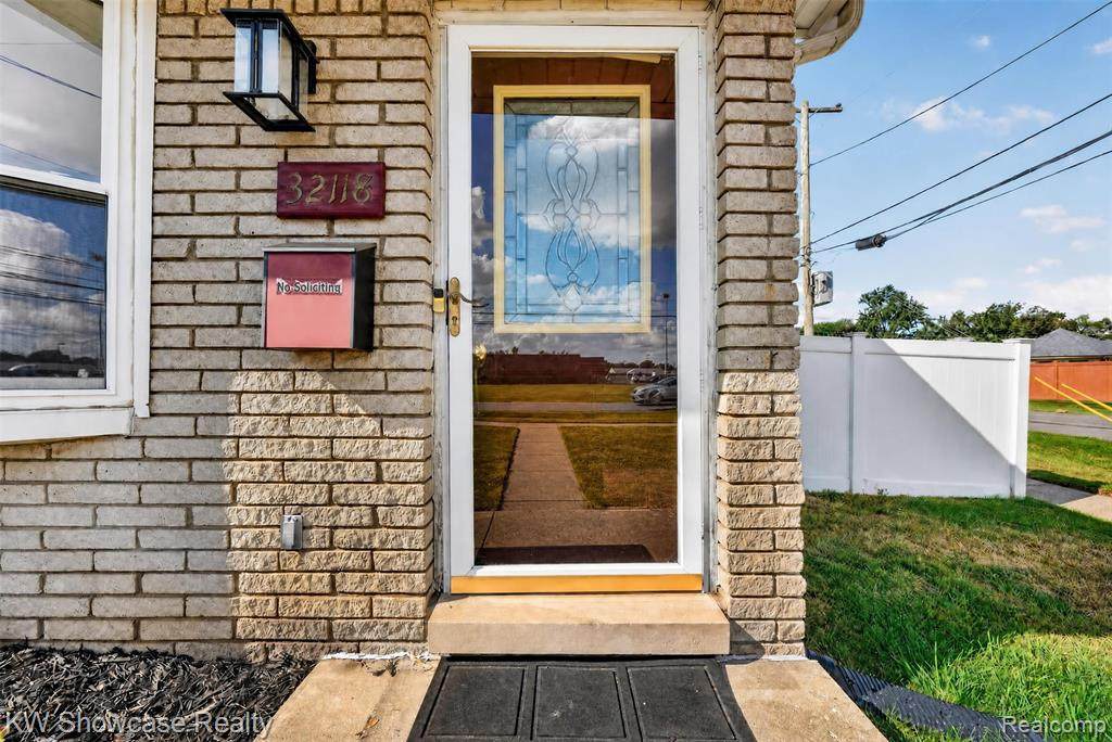 https://bt-photos.global.ssl.fastly.net/michigan/orig_boomver_1_667917127-2.jpg