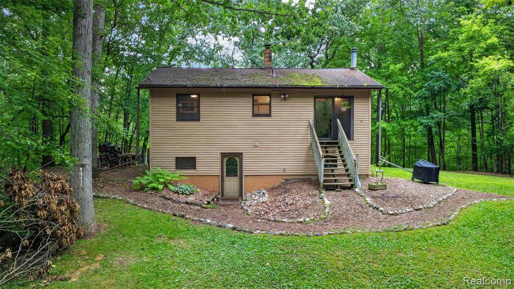 260 Faust Drive - Photo 1