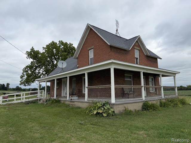 734 Burnside Road - Photo 1