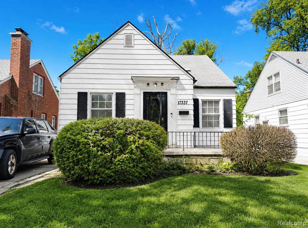 17337 Patton Street - Photo 1
