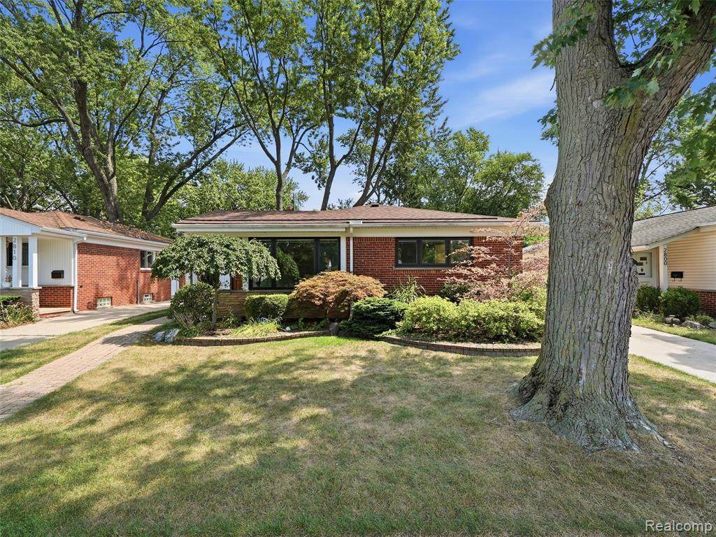 2806 Oliver Road - Photo 1