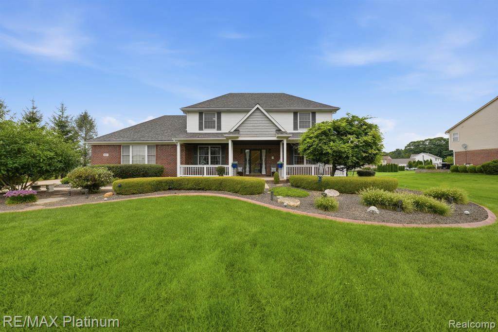 8927 Lantree Drive - Photo 1