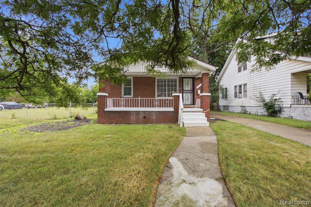15730 Winthrop Street - Photo 1