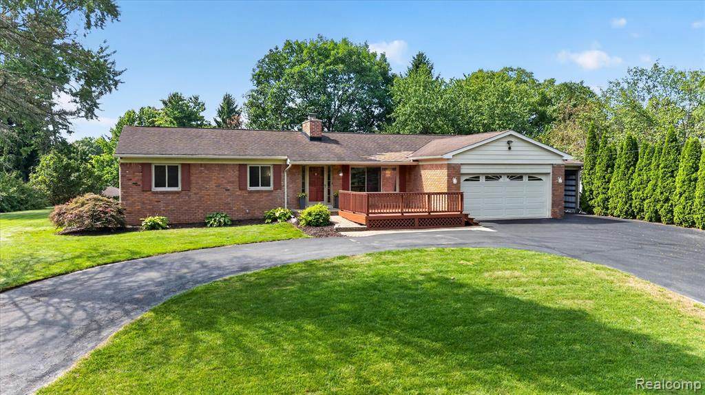 5517 Starwood Drive - Photo 1