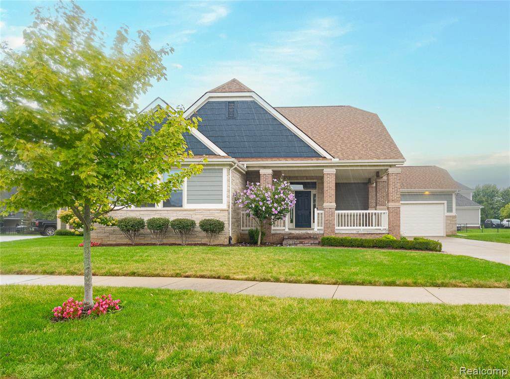 18755 Newton Street - Photo 1