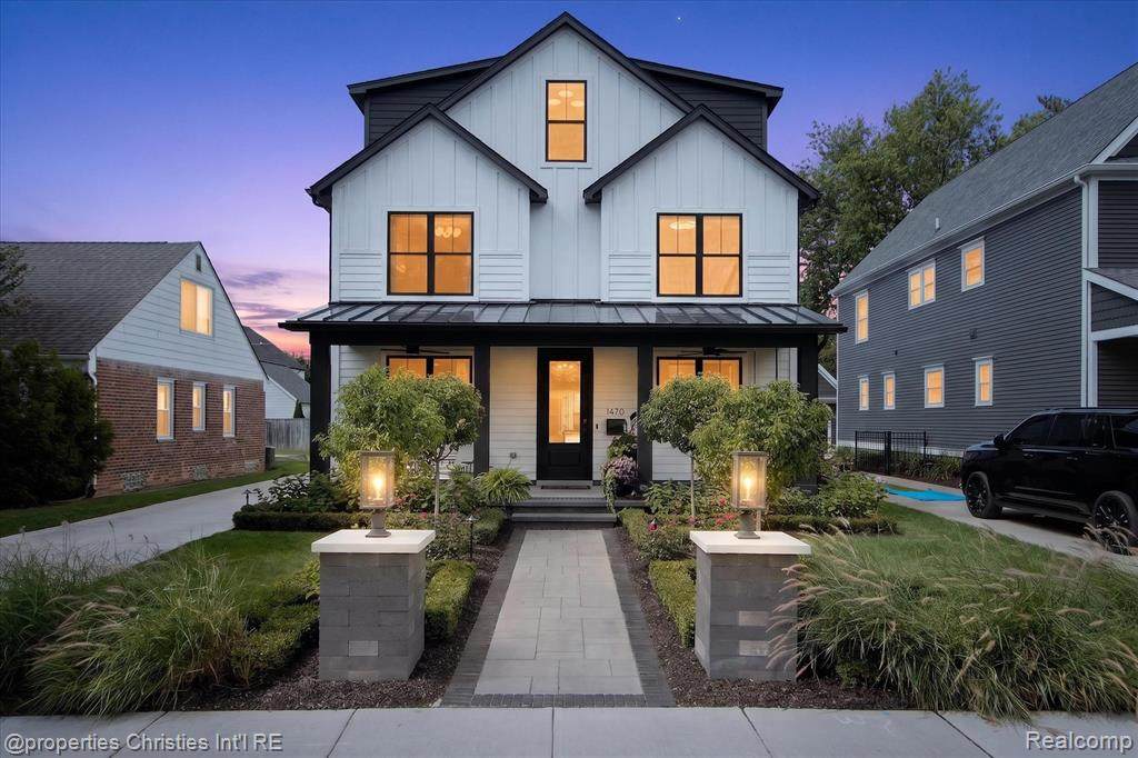 1470 Washington Boulevard - Photo 1