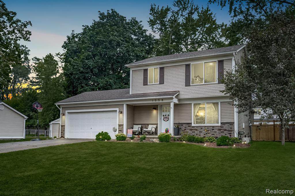 1558 Maddox Street - Photo 1