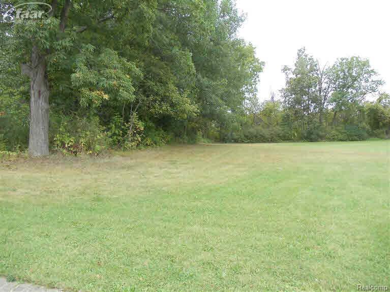 10440 Golfview - Photo 1