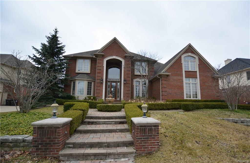 48709 Stoneridge Drive - Photo 1