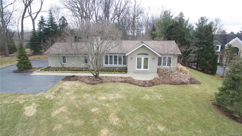 4779 Walnut Lake Road - Photo 1
