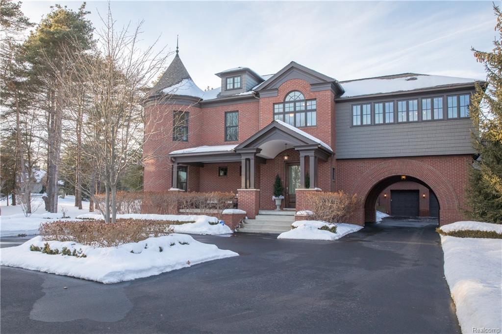 8376 Bridlewood Court - Photo 1