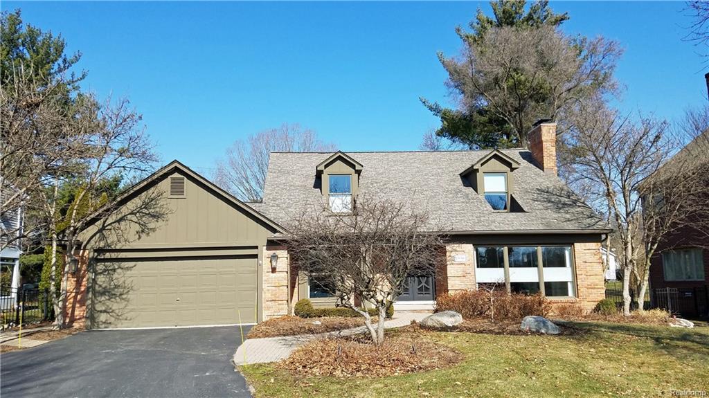 1530 Northlawn Boulevard - Photo 1