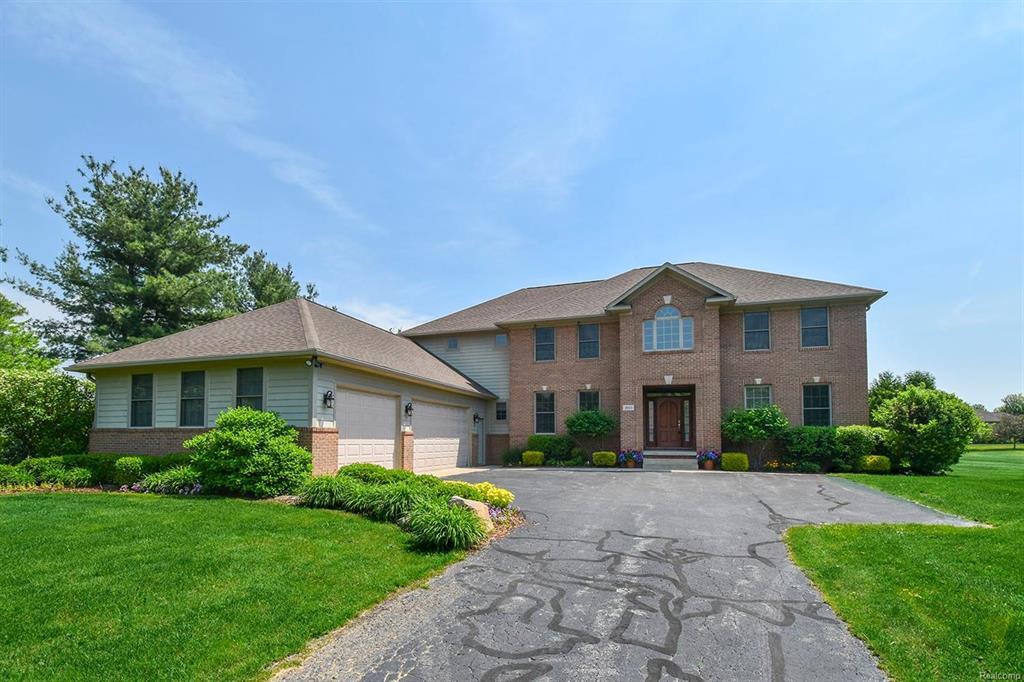 2011 Hollow Oak Drive - Photo 1