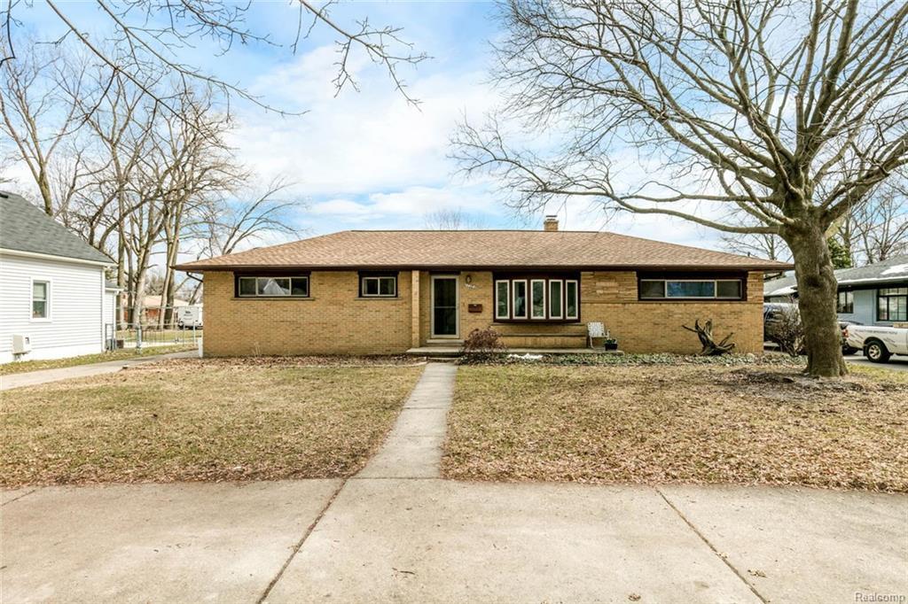27264 Gilbert Drive - Photo 1